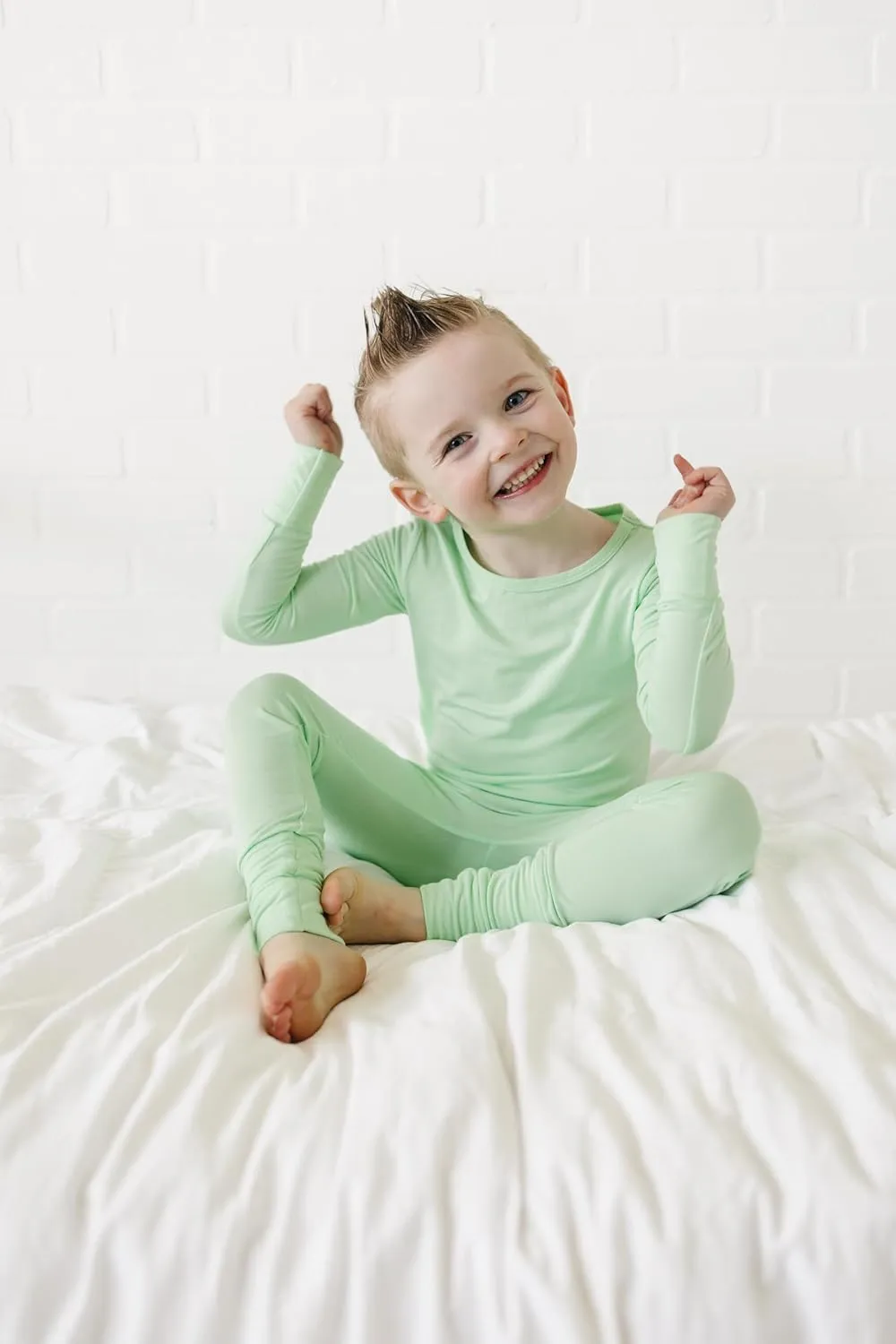 HUGH & HONEY SnugFlex™ Romper, Bamboo Viscose, Baby and Toddler Pajamas, No Zip with Convertible Hands and Feet Coverage